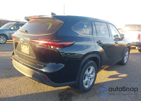 2024 Toyota Highlander Le z USA, uszkodzony, nr VIN 5TDKDRBH5RS536019
